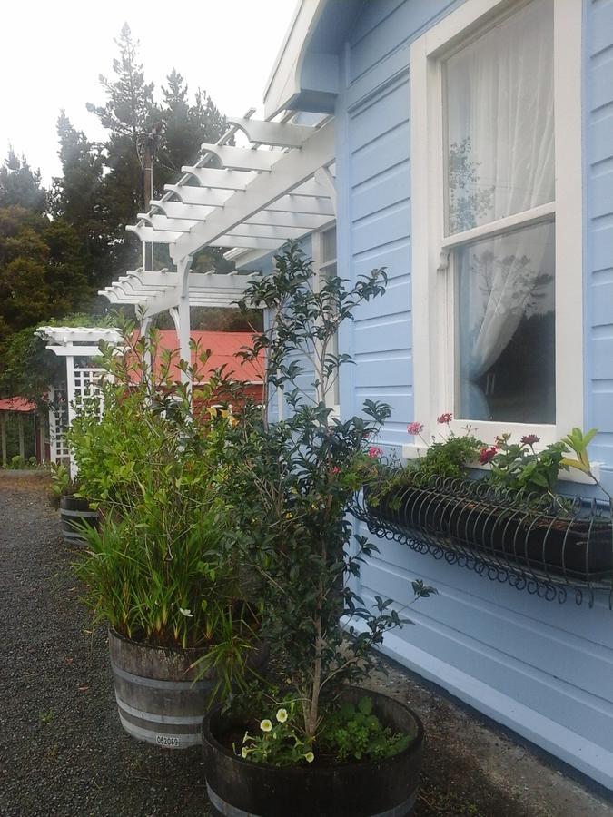 The Old Post Office Guesthouse B&B Paparoa Bagian luar foto